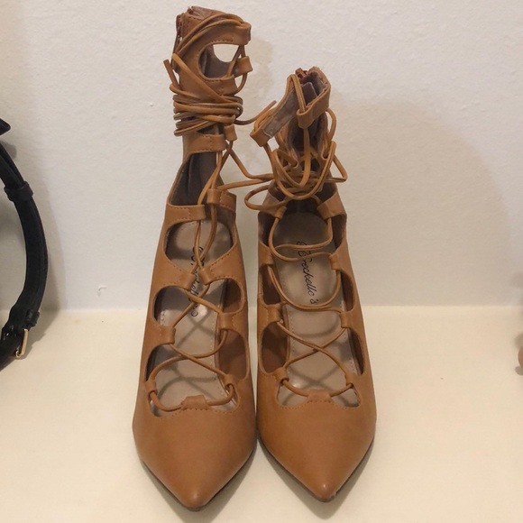 💎 TAN STRAP HEELS - Picture 2 of 4